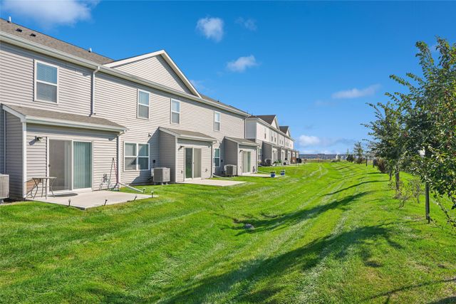 5504 144th Street, Urbandale, IA 50323