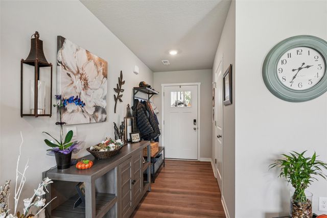 5504 144th Street, Urbandale, IA 50323