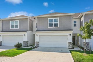 5504 144th Street, Urbandale, IA 50323