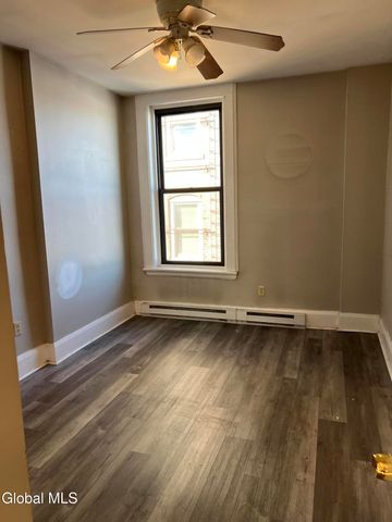 5 Broadway 412, Troy, NY 12180