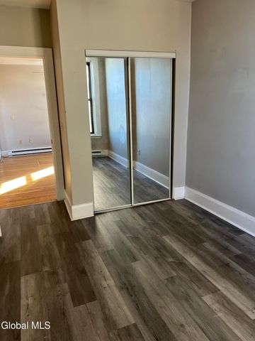 5 Broadway 412, Troy, NY 12180