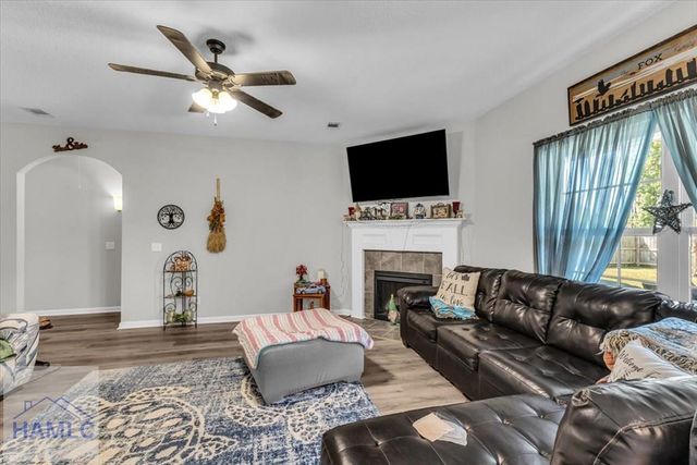 201 Turpentine Trail, Hinesville, GA 31313