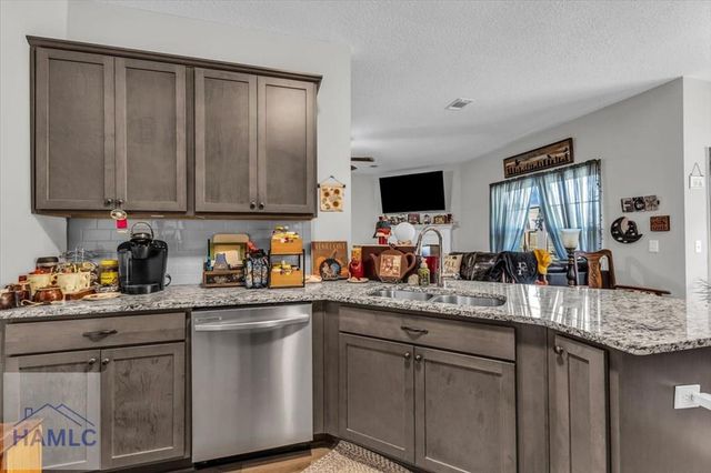 201 Turpentine Trail, Hinesville, GA 31313