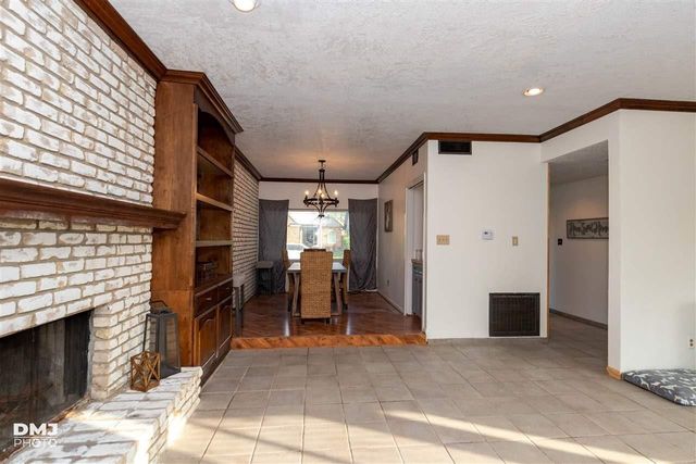 6770 Lexington Drive, Beaumont, TX 77706