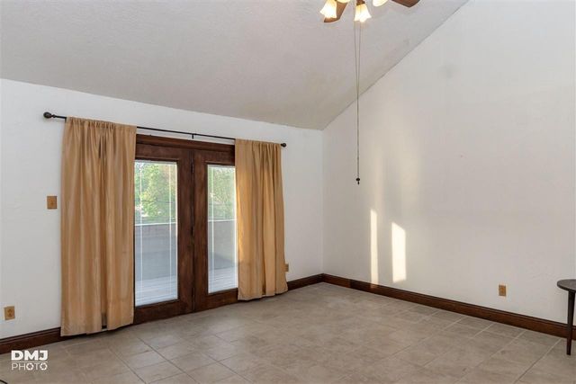 6770 Lexington Drive, Beaumont, TX 77706