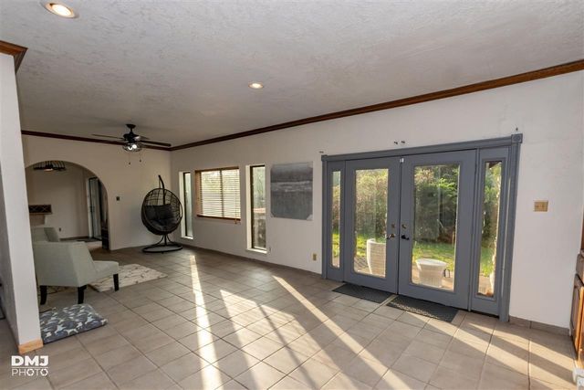 6770 Lexington Drive, Beaumont, TX 77706