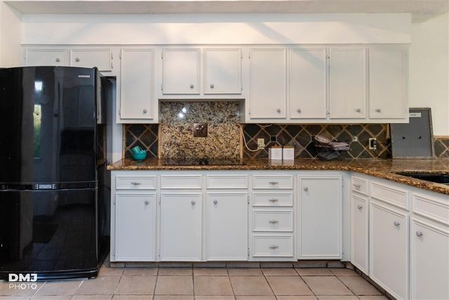 6770 Lexington Drive, Beaumont, TX 77706