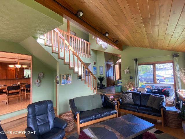 7051 Lake O The Hills Circle, Anchorage, AK 99516