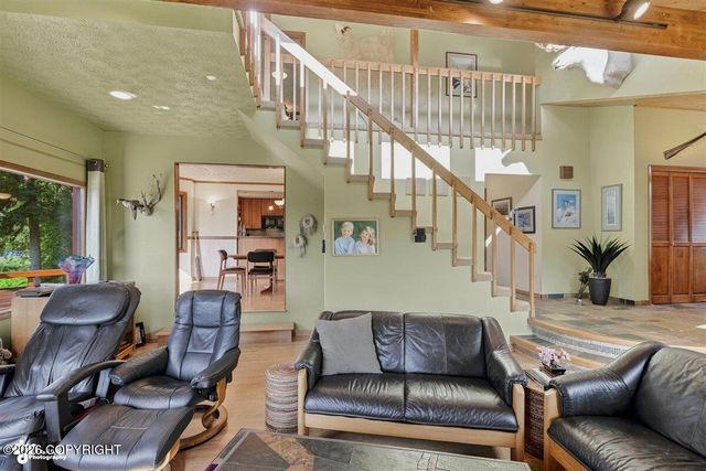 7051 Lake O The Hills Circle, Anchorage, AK 99516