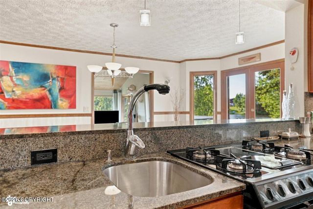 7051 Lake O The Hills Circle, Anchorage, AK 99516