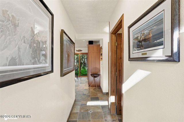 7051 Lake O The Hills Circle, Anchorage, AK 99516