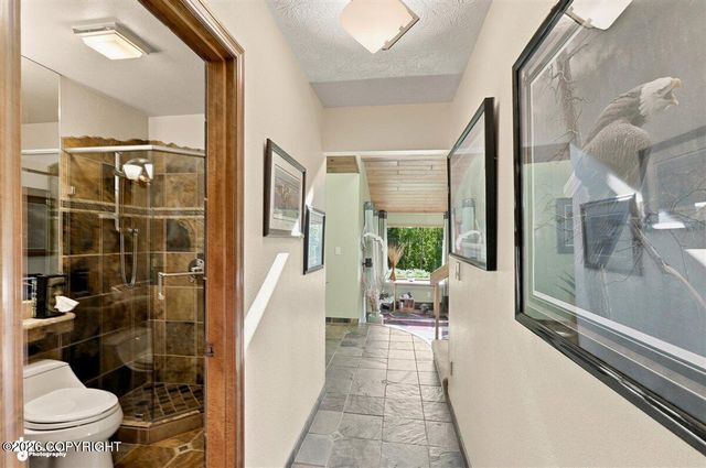 7051 Lake O The Hills Circle, Anchorage, AK 99516