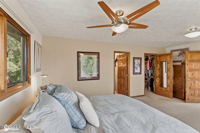 7051 Lake O The Hills Circle, Anchorage, AK 99516