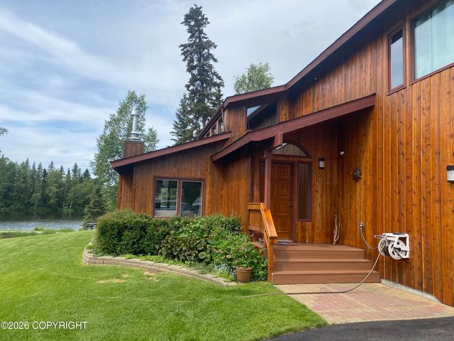 7051 Lake O The Hills Circle, Anchorage, AK 99516