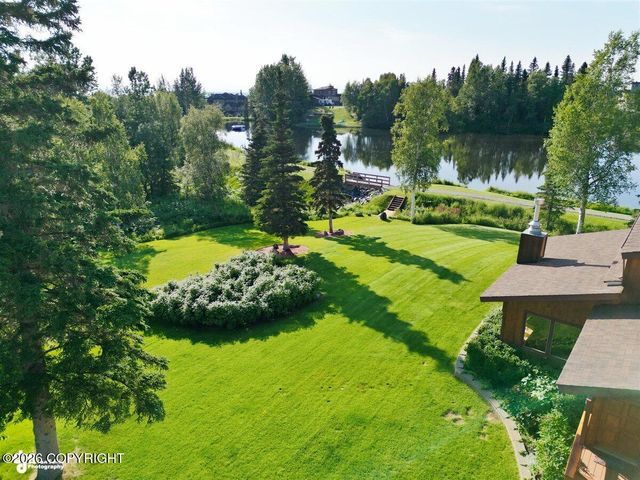 7051 Lake O The Hills Circle, Anchorage, AK 99516