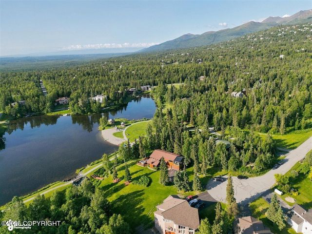 7051 Lake O The Hills Circle, Anchorage, AK 99516