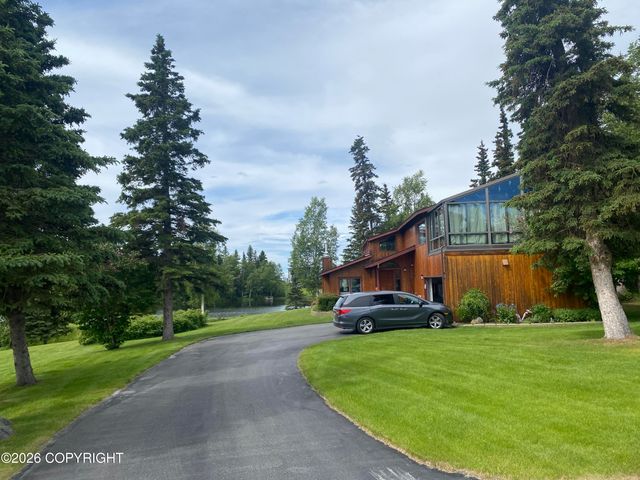 7051 Lake O The Hills Circle, Anchorage, AK 99516