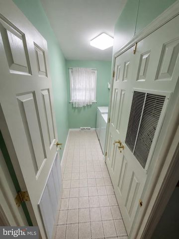 64 HICKORY LANE, Mays Landing, NJ 08330