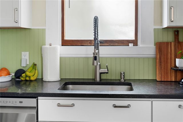 63 Taft Street, Cranston, RI 02905