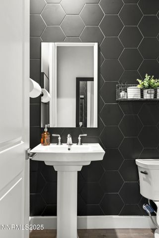 9131 Erickson Way, Reno, NV 89523