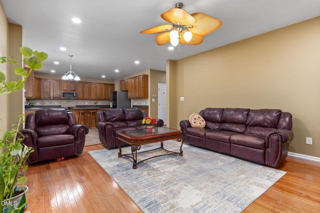 3040 Kilarney Ridge Loop, Cary, NC 27511