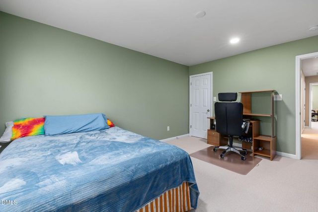 3040 Kilarney Ridge Loop, Cary, NC 27511