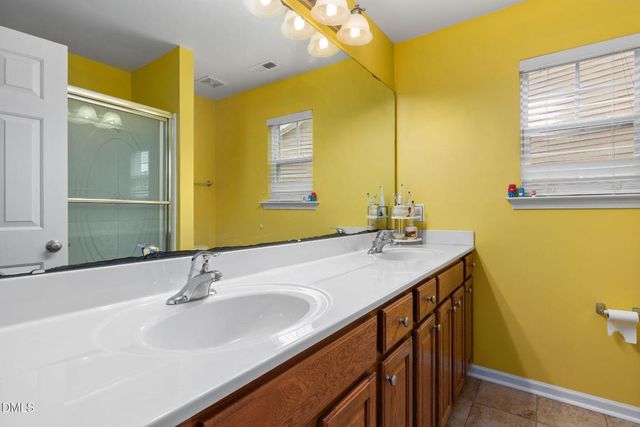 3040 Kilarney Ridge Loop, Cary, NC 27511