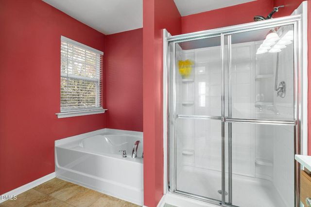 3040 Kilarney Ridge Loop, Cary, NC 27511