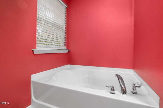 3040 Kilarney Ridge Loop, Cary, NC 27511