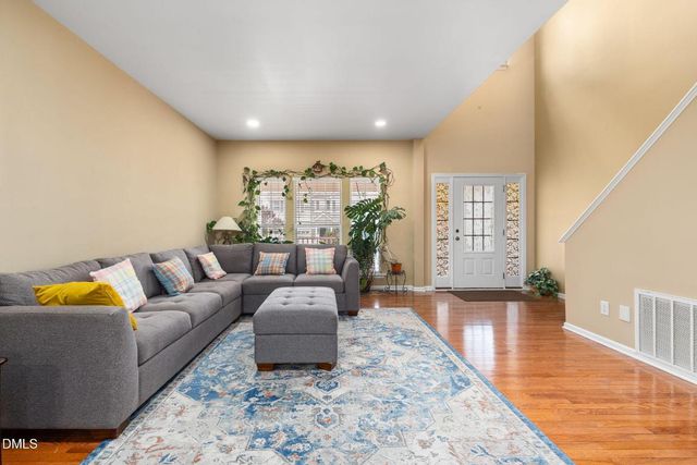 3040 Kilarney Ridge Loop, Cary, NC 27511