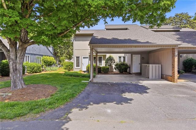 187 Spyglass Drive, Advance, NC 27006