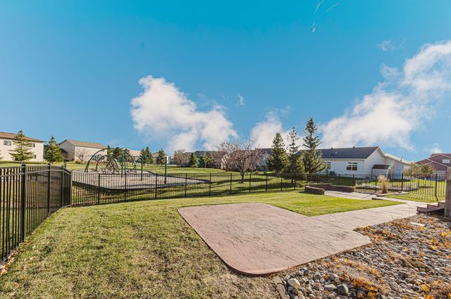 3463 Loberg Drive, West Fargo, ND 58078