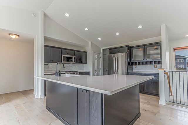 3463 Loberg Drive, West Fargo, ND 58078