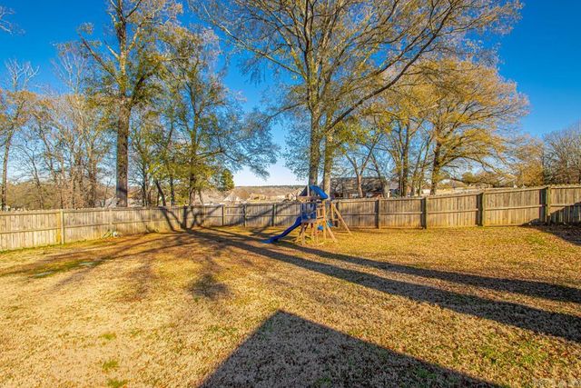 13 Loyal Lane, Greenbrier, AR 72058