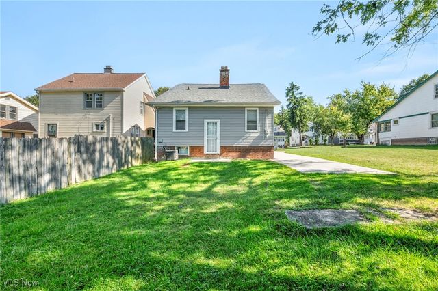 5570 Dalewood Avenue, Maple Heights, OH 44137