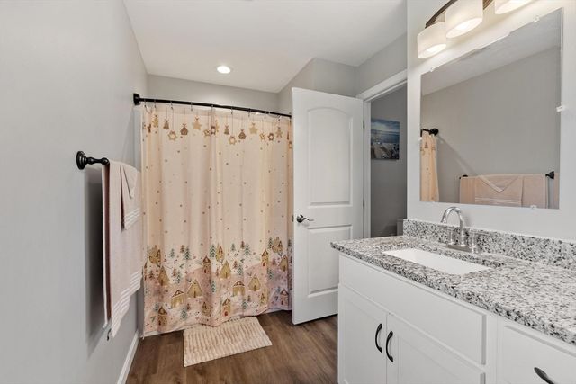 90 Royalston Rd N, Winchendon, MA 01475