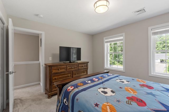 90 Royalston Rd N, Winchendon, MA 01475