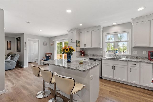 90 Royalston Rd N, Winchendon, MA 01475