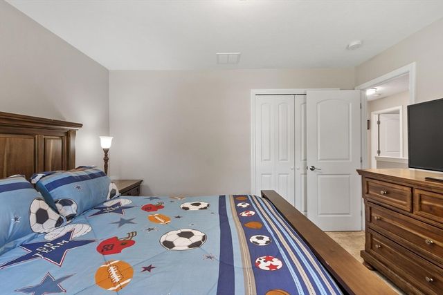 90 Royalston Rd N, Winchendon, MA 01475