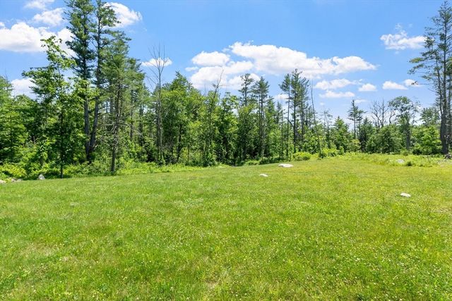 90 Royalston Rd N, Winchendon, MA 01475