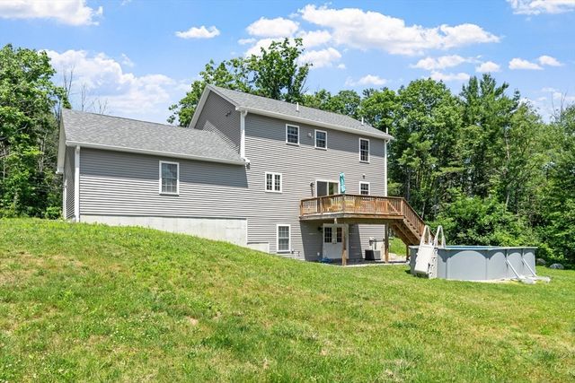 90 Royalston Rd N, Winchendon, MA 01475