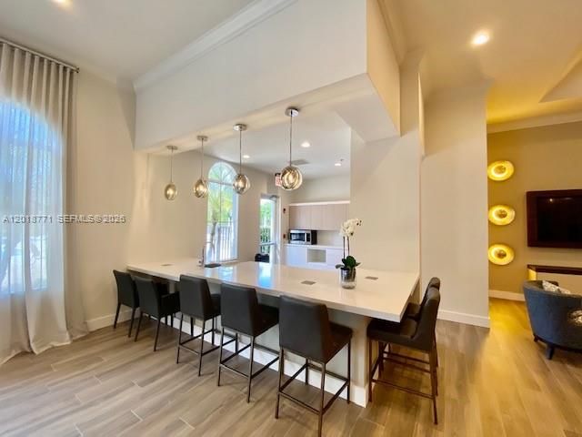 4404 E Whitewater Ave, Weston, FL 33332