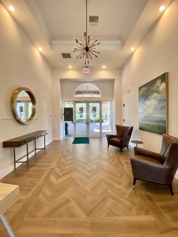 4404 E Whitewater Ave, Weston, FL 33332