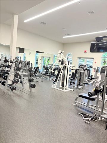 4404 E Whitewater Ave, Weston, FL 33332