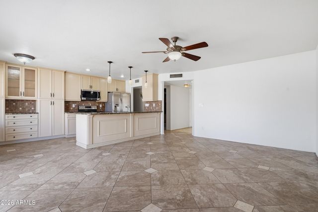 3950 W ASTER Drive, Phoenix, AZ 85029