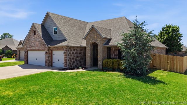13502 S Oak Court, Glenpool, OK 74033