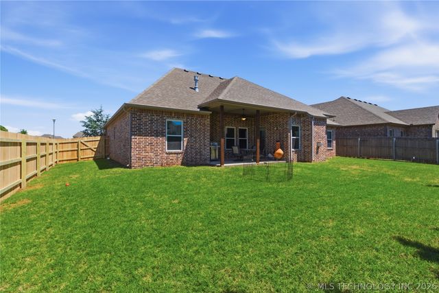 13502 S Oak Court, Glenpool, OK 74033