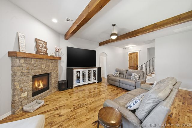 13502 S Oak Court, Glenpool, OK 74033