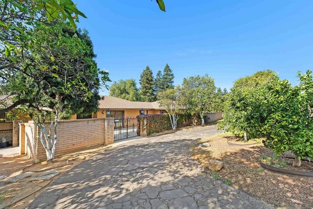 363 Tumble Creek, Fallbrook, CA 92028