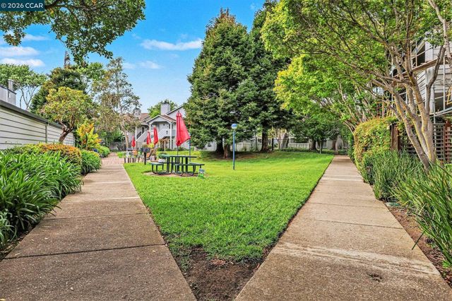 1207 Melville Sq 314B, Richmond, CA 94804